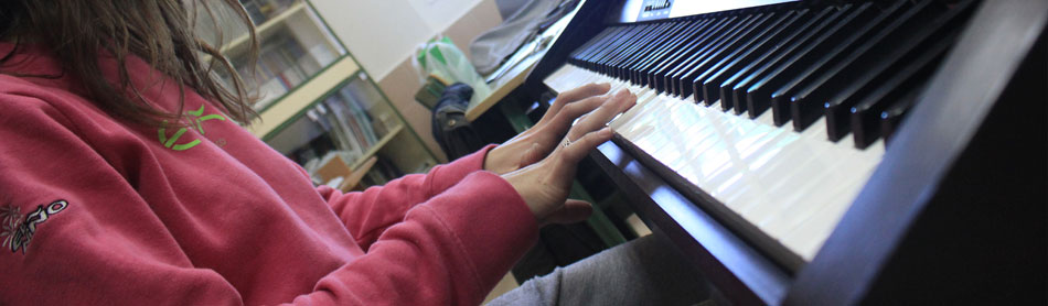 049musi